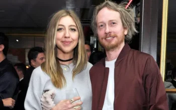 Heidi Gardner Height
